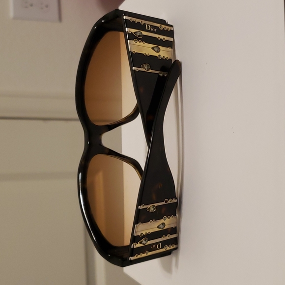 Accessories - Vintage dior woman's rain 1 sunglasses